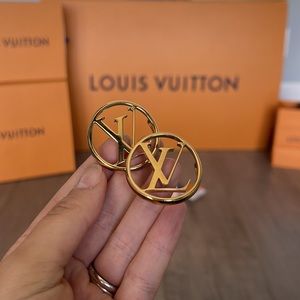 ✨ AUTHENTIC ✨ Louis Vuitton Frontrow Sneaker Gold Hardware